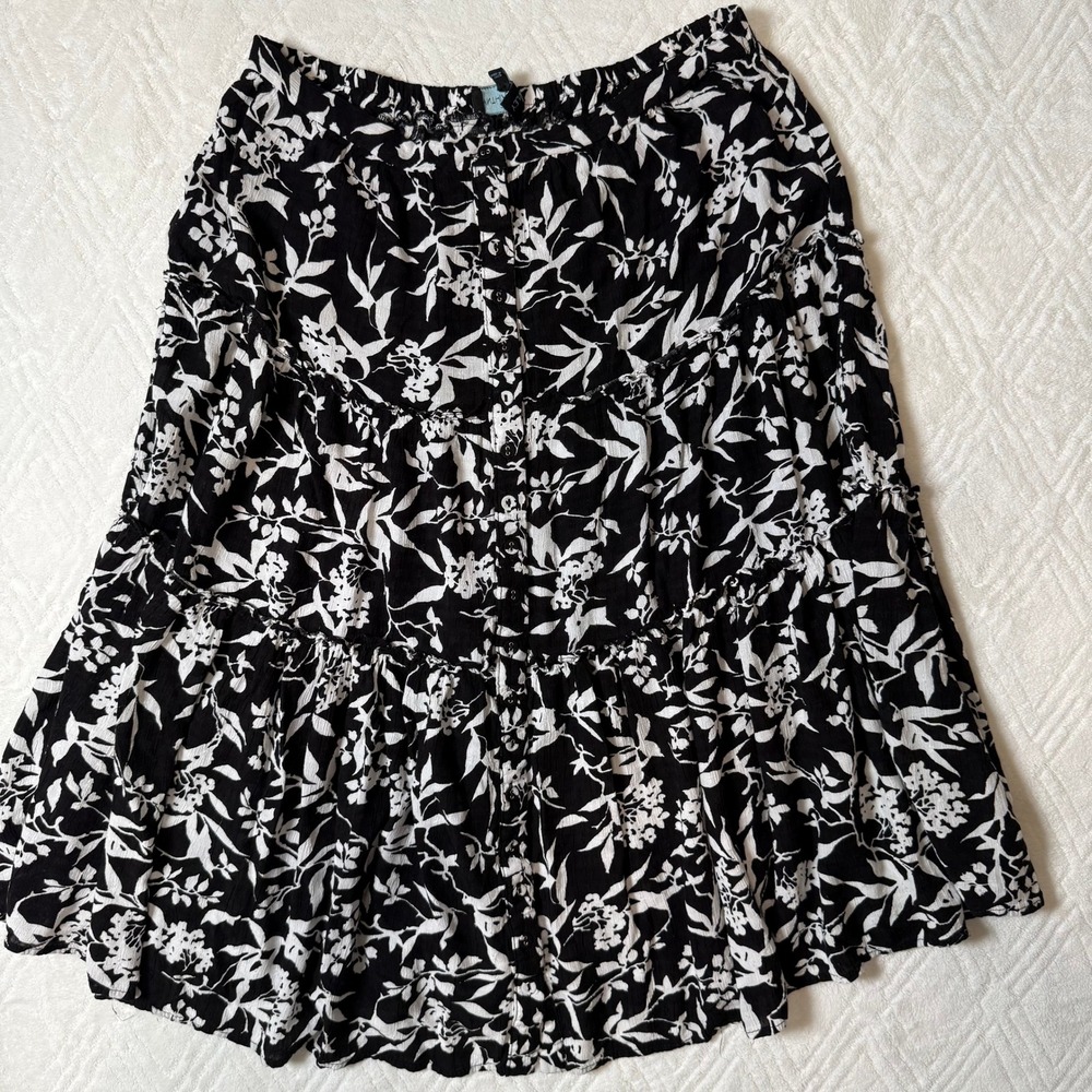Boho Floral Tiered Maxi Skirt Cynthia Rowley XL Black White Rayon Elastic